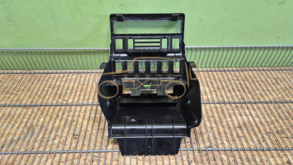 Lada Niva 1.7 Radio console - radio console