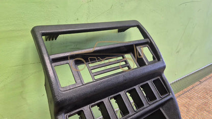 Lada Niva 1.7 Radio console - radio console