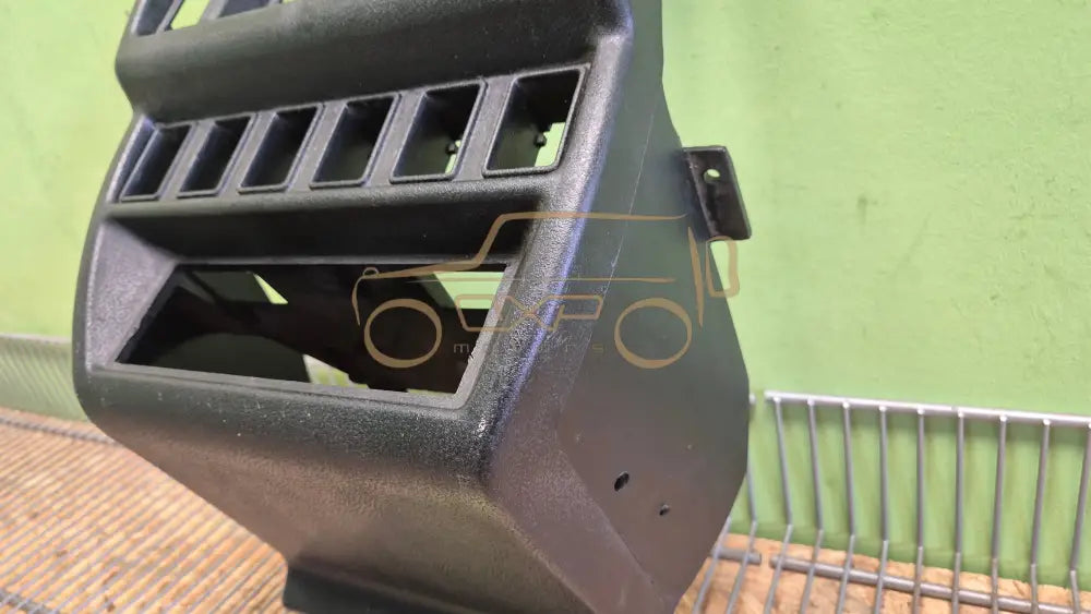 Lada Niva 1.7 Radio console - radio console