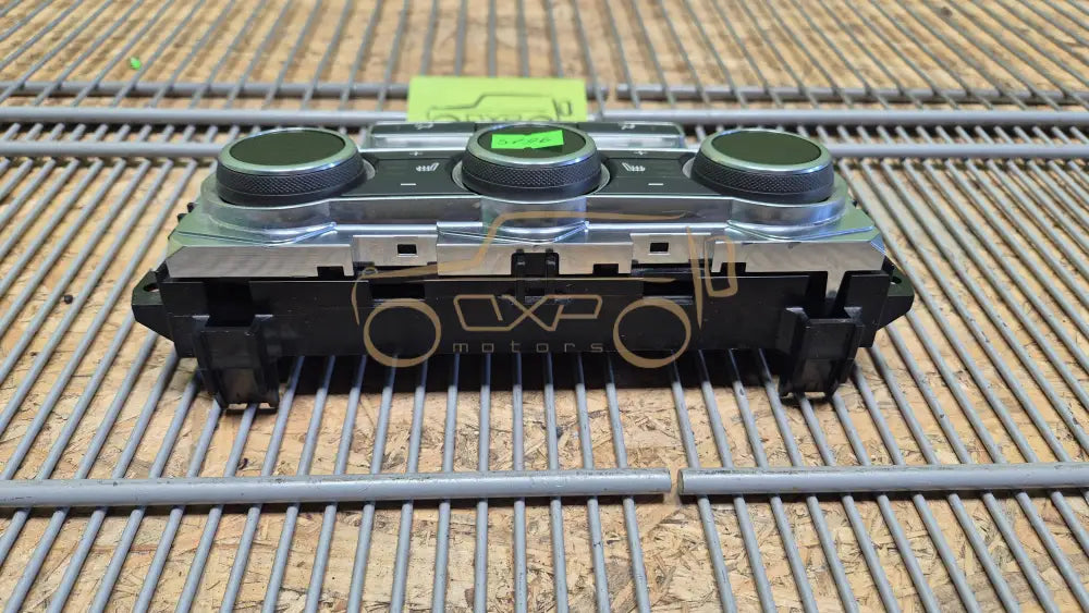 LAN ROVER RANGE ROVER IV L405 Heater control unit - heater control