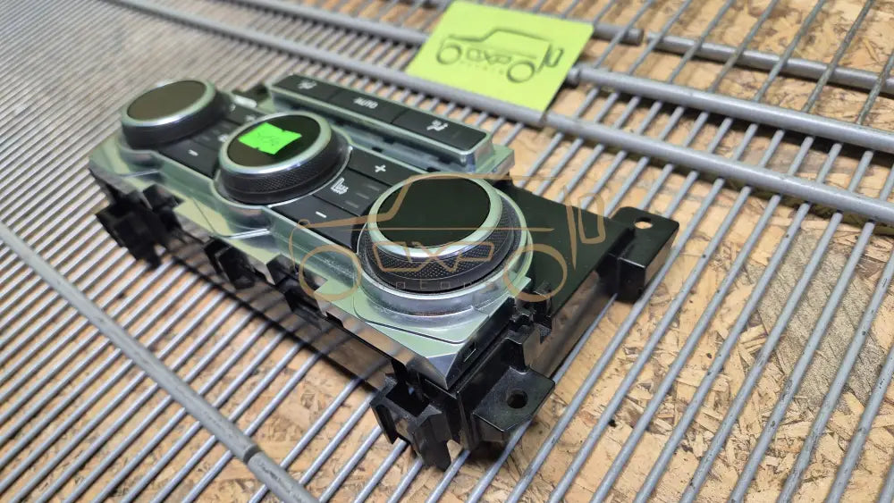 LAN ROVER RANGE ROVER IV L405 Heater control unit - heater control