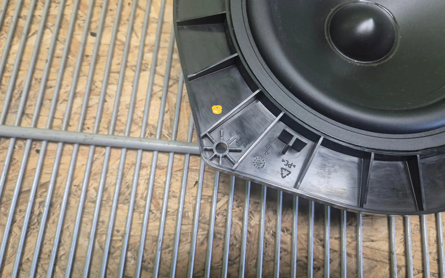 LAND ROVER RANGE ROVER Discovery 5 Front Door Speakers - door speaker