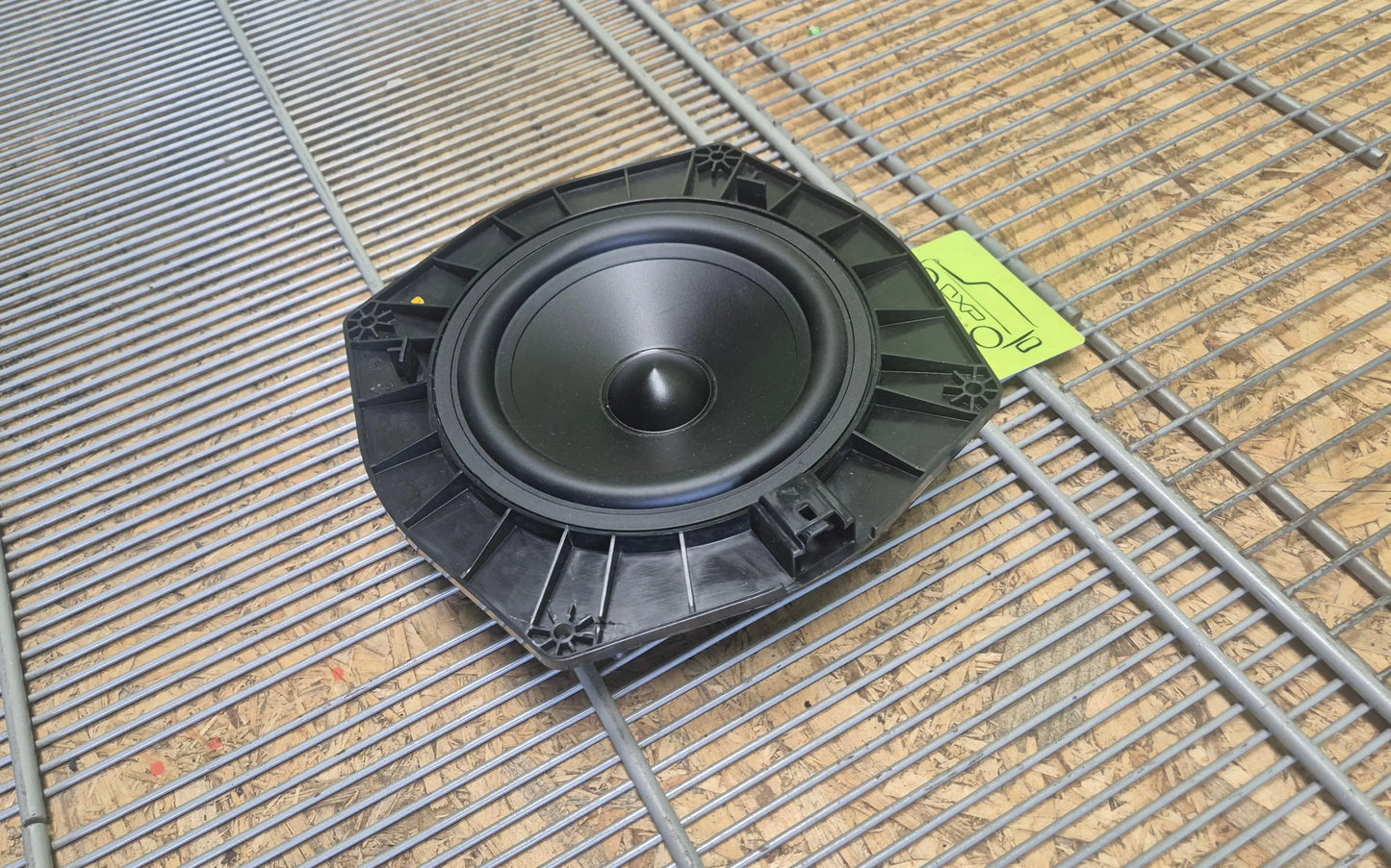 LAND ROVER RANGE ROVER Discovery 5 Front Door Speakers - door speaker