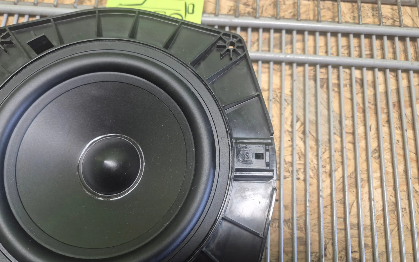 LAND ROVER RANGE ROVER Discovery 5 Front Door Speakers - door speaker