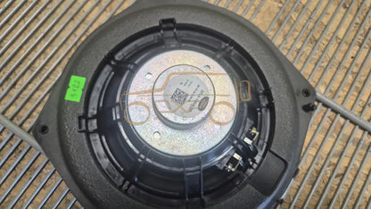 LAND ROVER RANGE ROVER Discovery 5 Front Door Speakers - door speaker
