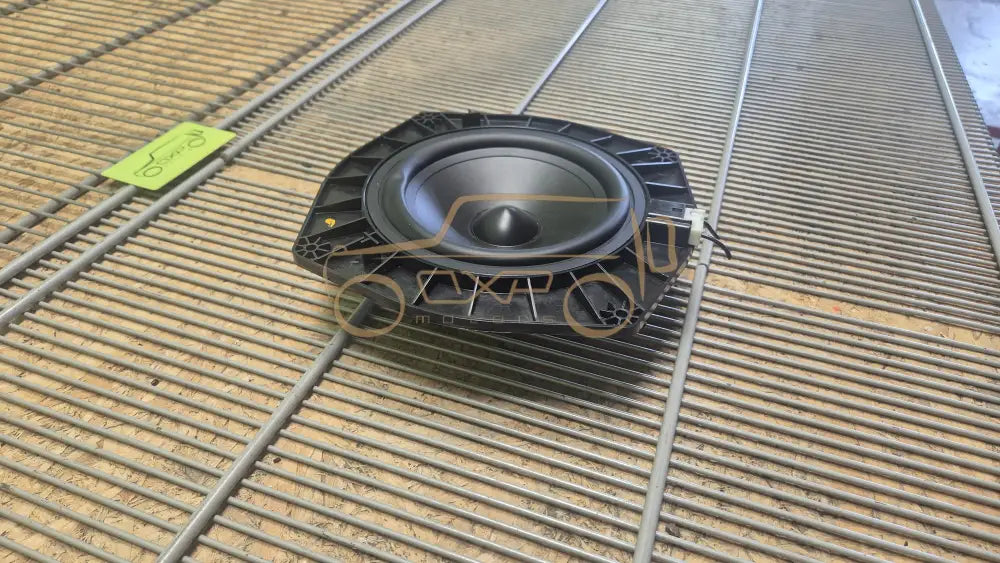 LAND ROVER RANGE ROVER Discovery L462 Front right door speaker - door speaker