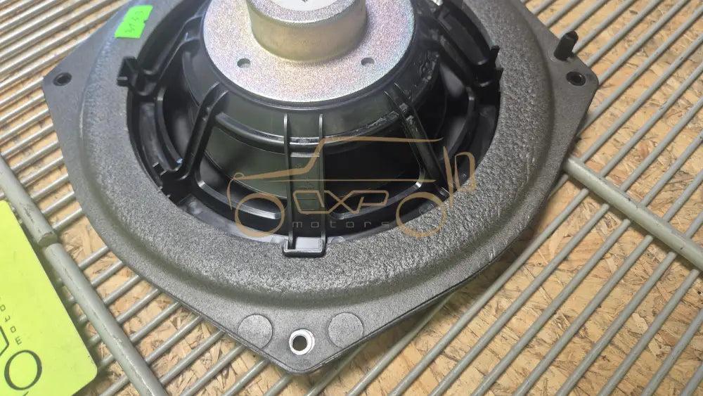 LAND ROVER RANGE ROVER Discovery L462 Front right door speaker - door speaker