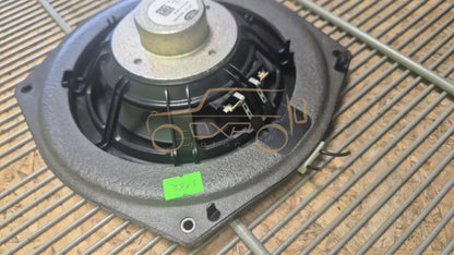 LAND ROVER RANGE ROVER Discovery L462 Front right door speaker - door speaker