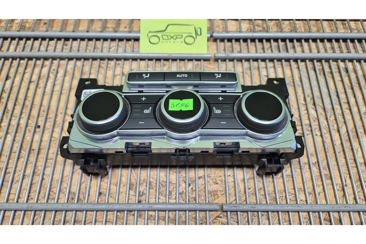 LAN ROVER RANGE ROVER IV L405 Heater control unit - heater control