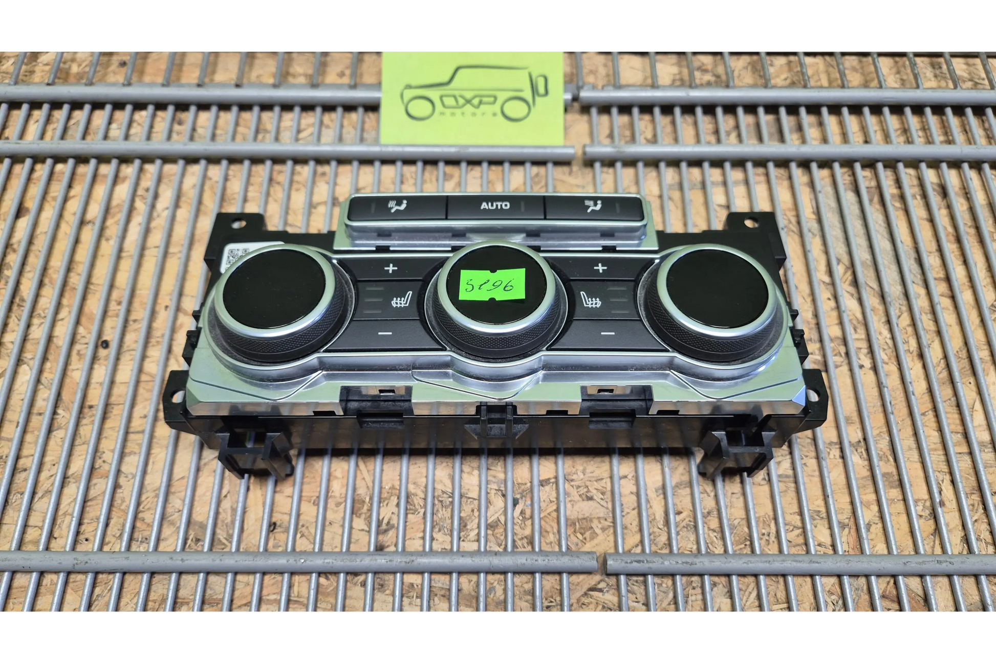LAN ROVER RANGE ROVER IV L405 Heater control unit - heater control