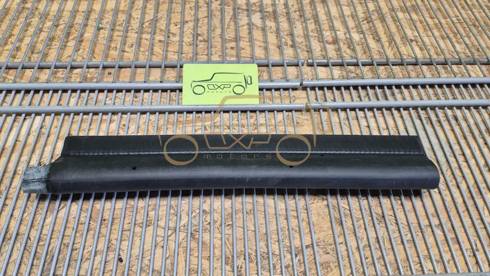 LAND ROVER RANGE ROVER IV L405 Hood seal left - hood seal