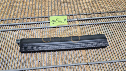 LAND ROVER RANGE ROVER IV L405 Hood seal left - hood seal