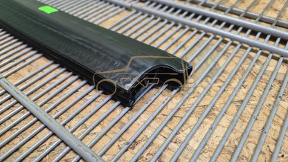 LAND ROVER RANGE ROVER IV L405 Hood seal right - hood seal