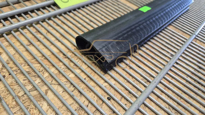 LAND ROVER RANGE ROVER IV L405 Hood seal right - hood seal