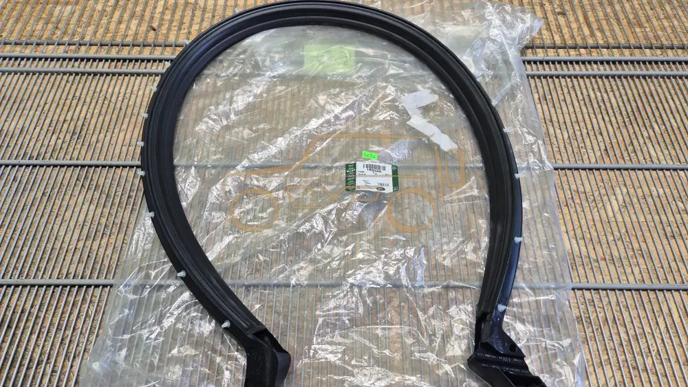 LAND ROVER RANGE ROVER L405 Bonnet rear seal - rear seal