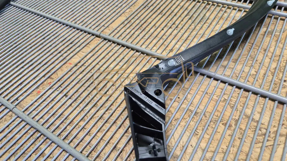 LAND ROVER RANGE ROVER L405 Bonnet rear seal - rear seal