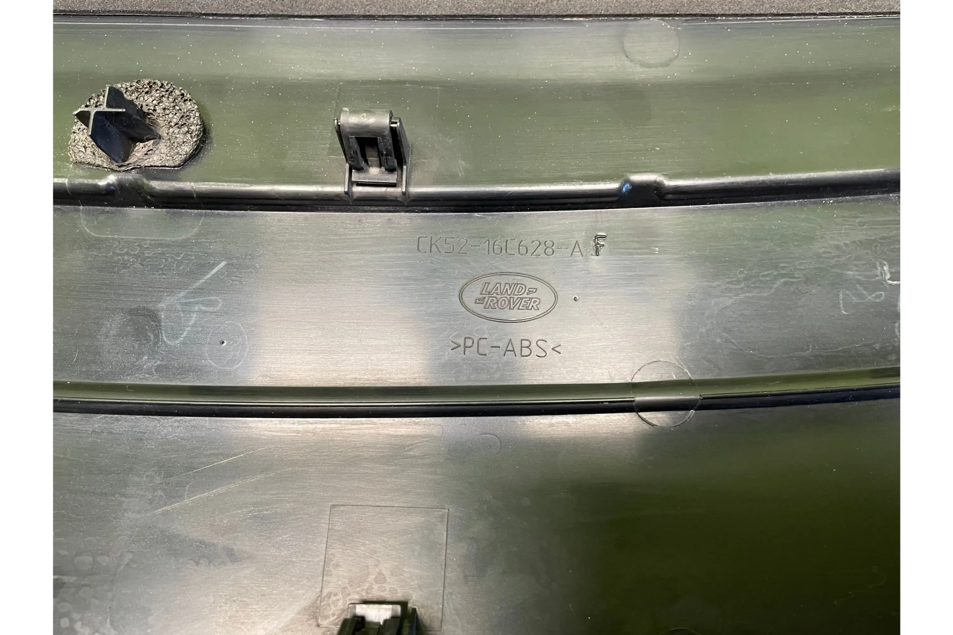 Land Rover Range Rover L405 bonnet spoiler - bonnet spoiler