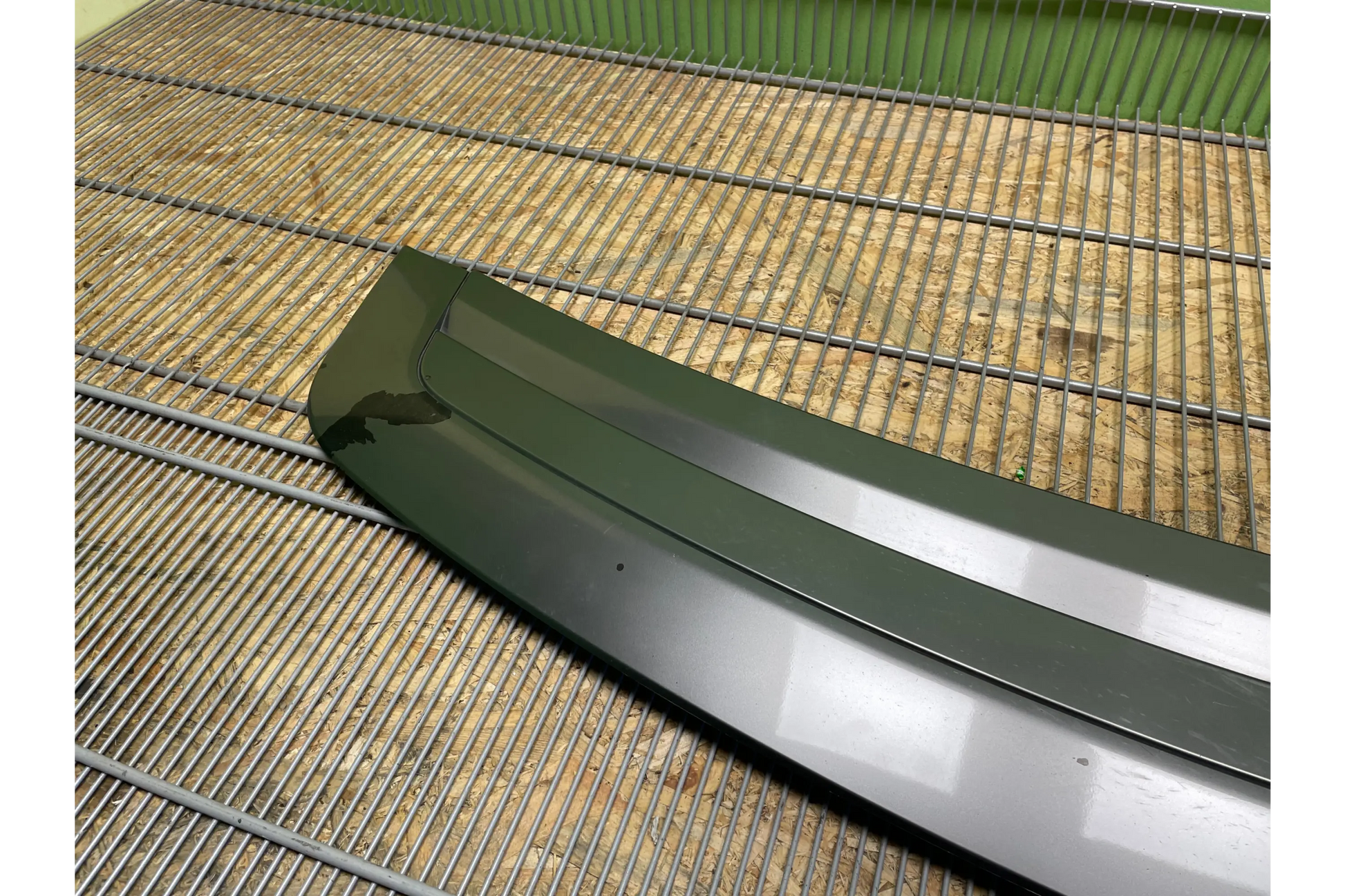 Land Rover Range Rover L405 bonnet spoiler - bonnet spoiler