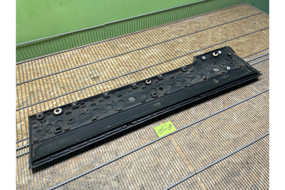 Land Rover Range Rover L405 Door Panel Trim Strip Front Left - door trim