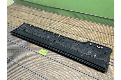 Land Rover Range Rover L405 Door Panel Trim Strip Front Left - door trim