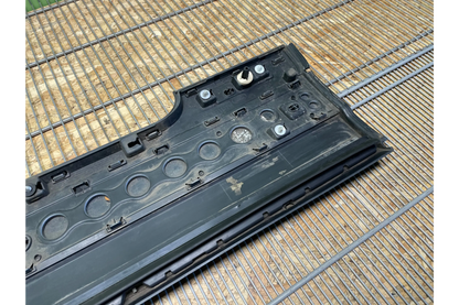 Land Rover Range Rover L405 Door Panel Trim Strip Front Left - door trim