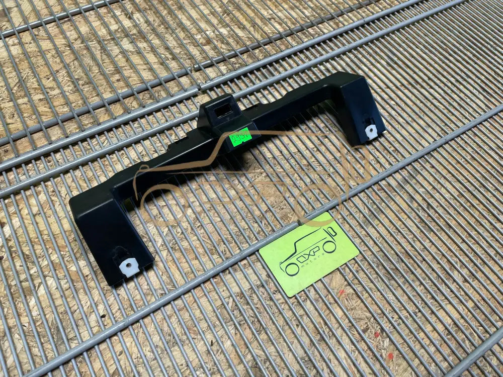 LAND ROVER RANGE ROVER lV L405 rear bumper bracket - rear bumper