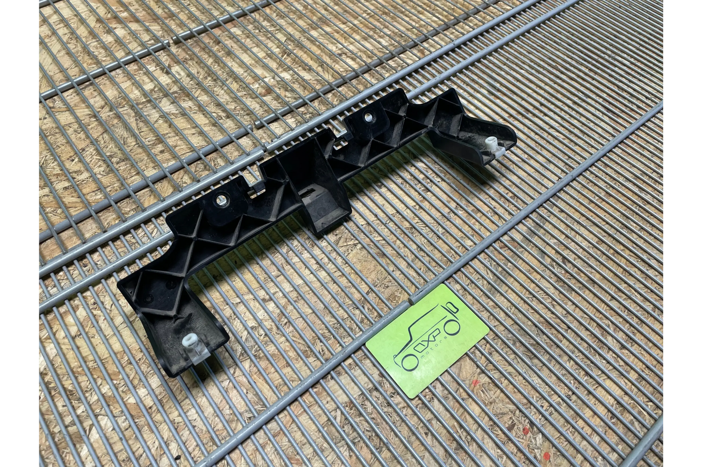 LAND ROVER RANGE ROVER lV L405 rear bumper bracket - bumper bracket