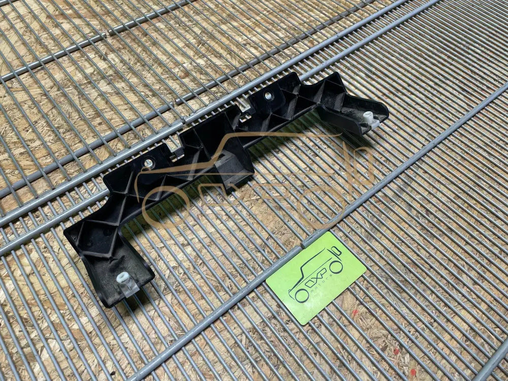 LAND ROVER RANGE ROVER lV L405 rear bumper bracket - rear bumper