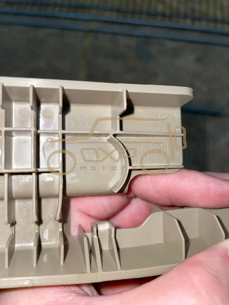 LAND ROVER RANGE ROVER Sport L405 Front door seat control surround trim - door seat control