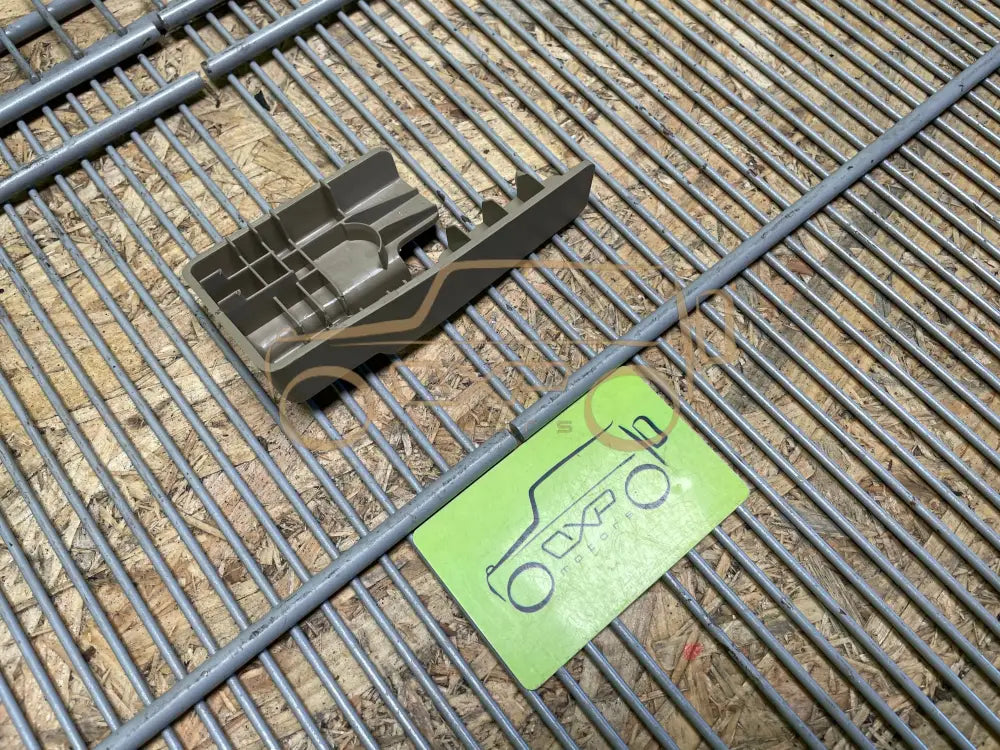 LAND ROVER RANGE ROVER Sport L405 Front door seat control surround trim - door seat control