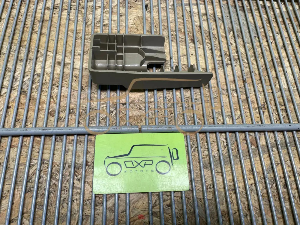 LAND ROVER RANGE ROVER Sport L405 Front door seat control surround trim - door seat control