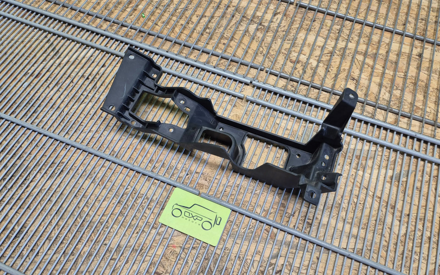 LAND ROVER RANGE ROVER Vogue L405 Fog light bracket left - fog light bracket