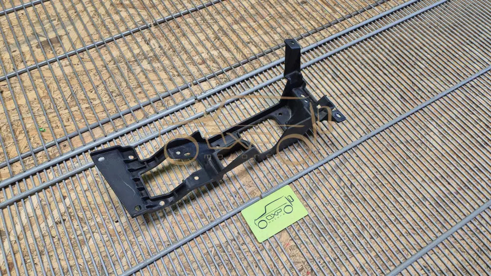 LAND ROVER RANGE ROVER Vogue L405 Fog light bracket left - fog light bracket