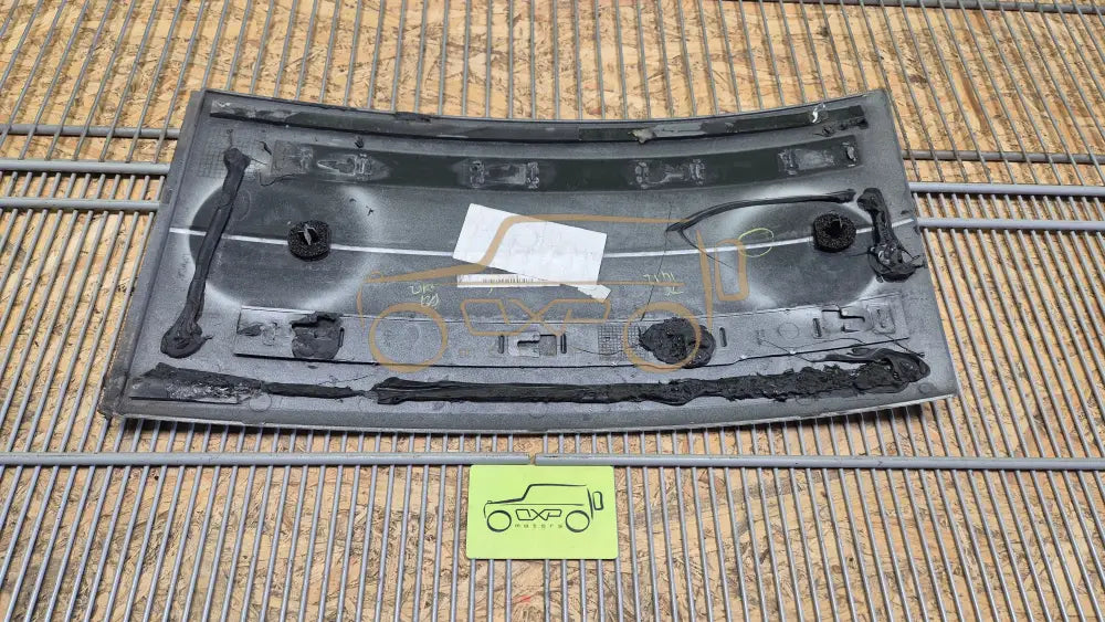LAND ROVER RANGE ROVER Vogue L405 Left driver door molding - door molding