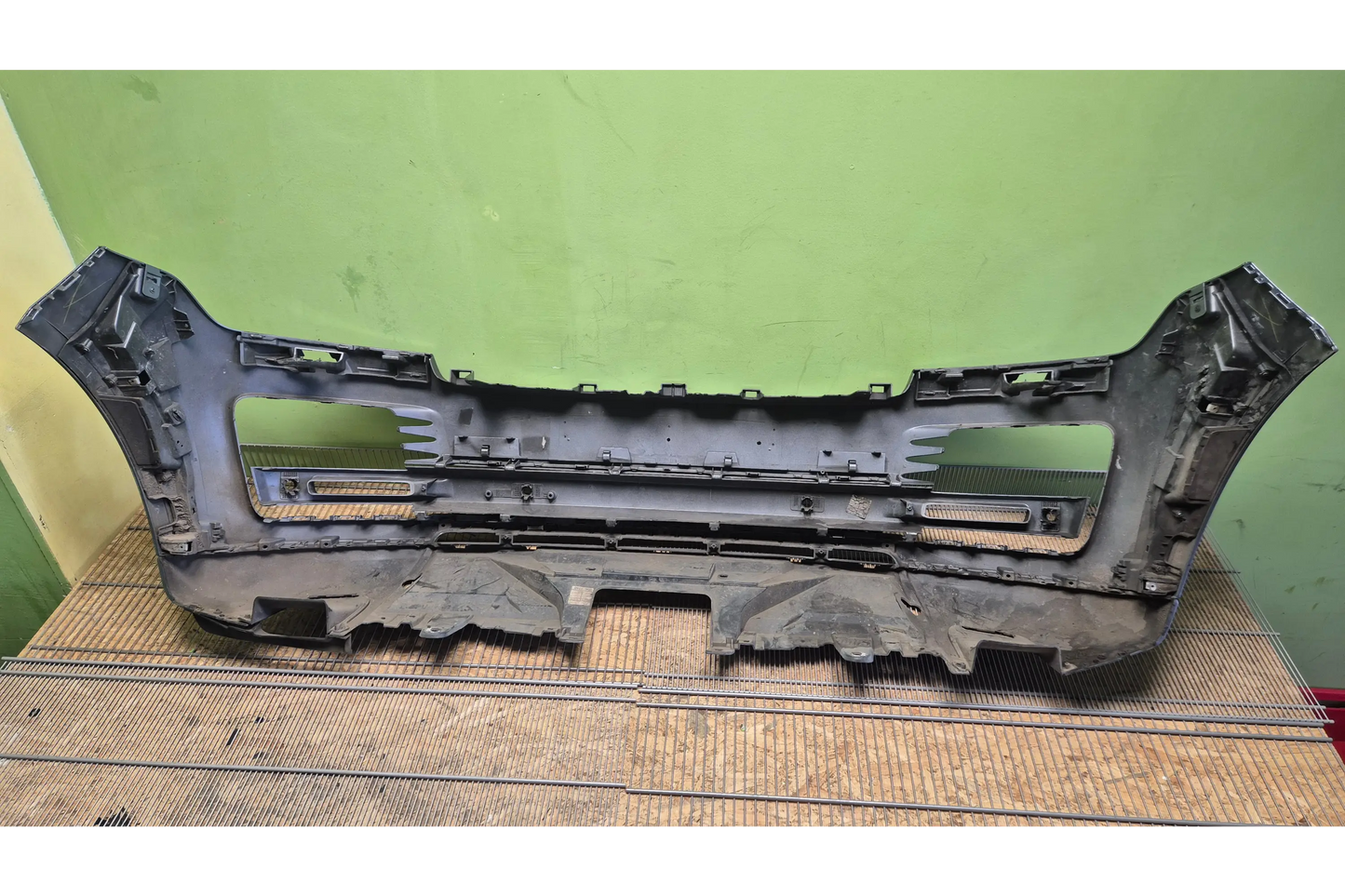 Land Rrover Vogue L405 Front bumper - front bumper