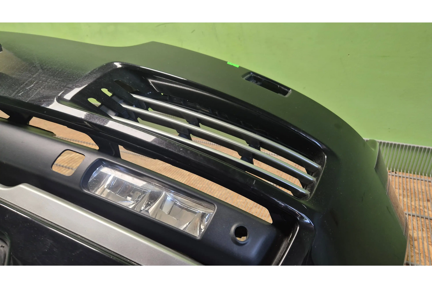 Land Rrover Vogue L405 Front bumper - front bumper