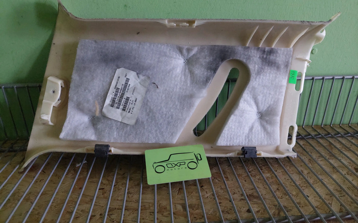 Mercedes-Ben GL-Class X164 C-Pillar Left Panel - c-pillar