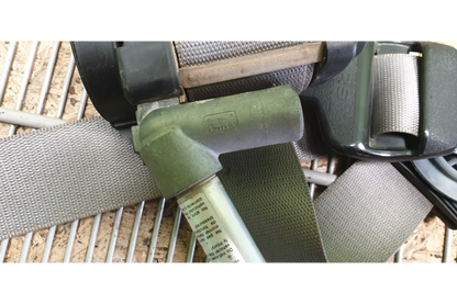 Mercedes-Benz C-Class W201 Front right seat belt - seat belt