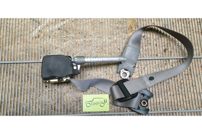 Mercedes-Benz C-Class W201 Right front seat belt - seat belt