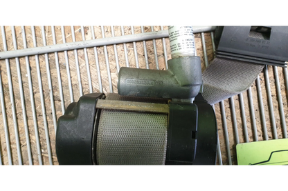 Mercedes-Benz C-Class W201 Right front seat belt - seat belt
