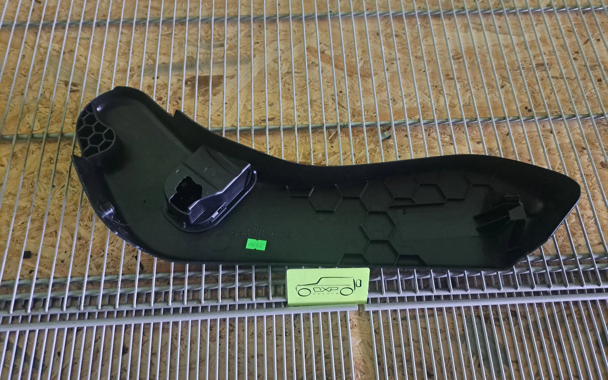 Mercedes-Benz C-Class W203 Front left seat adjustment cover - seat adjustment