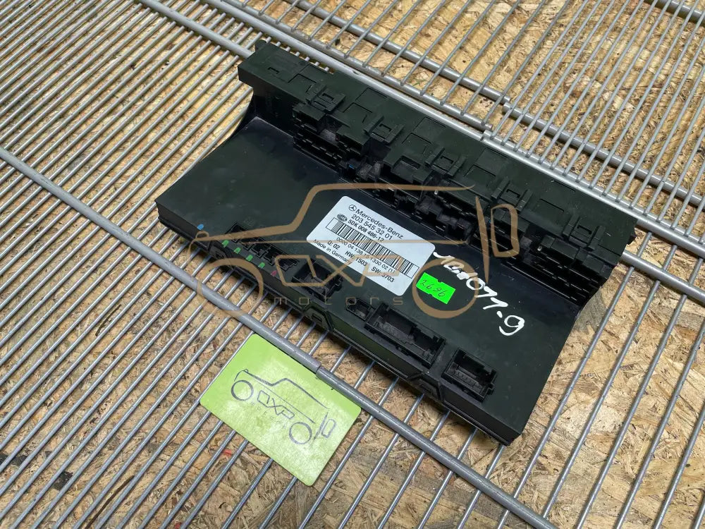 Mercedes-Benz C-Class W203 Sam Control Unit