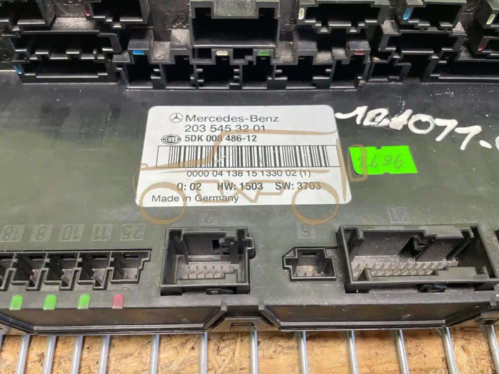 Mercedes-Benz C-Class W203 Sam Control Unit