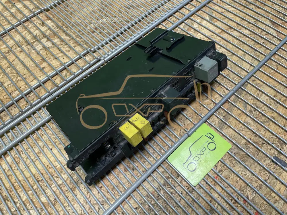 Mercedes-Benz C-Class W203 Sam Control Unit