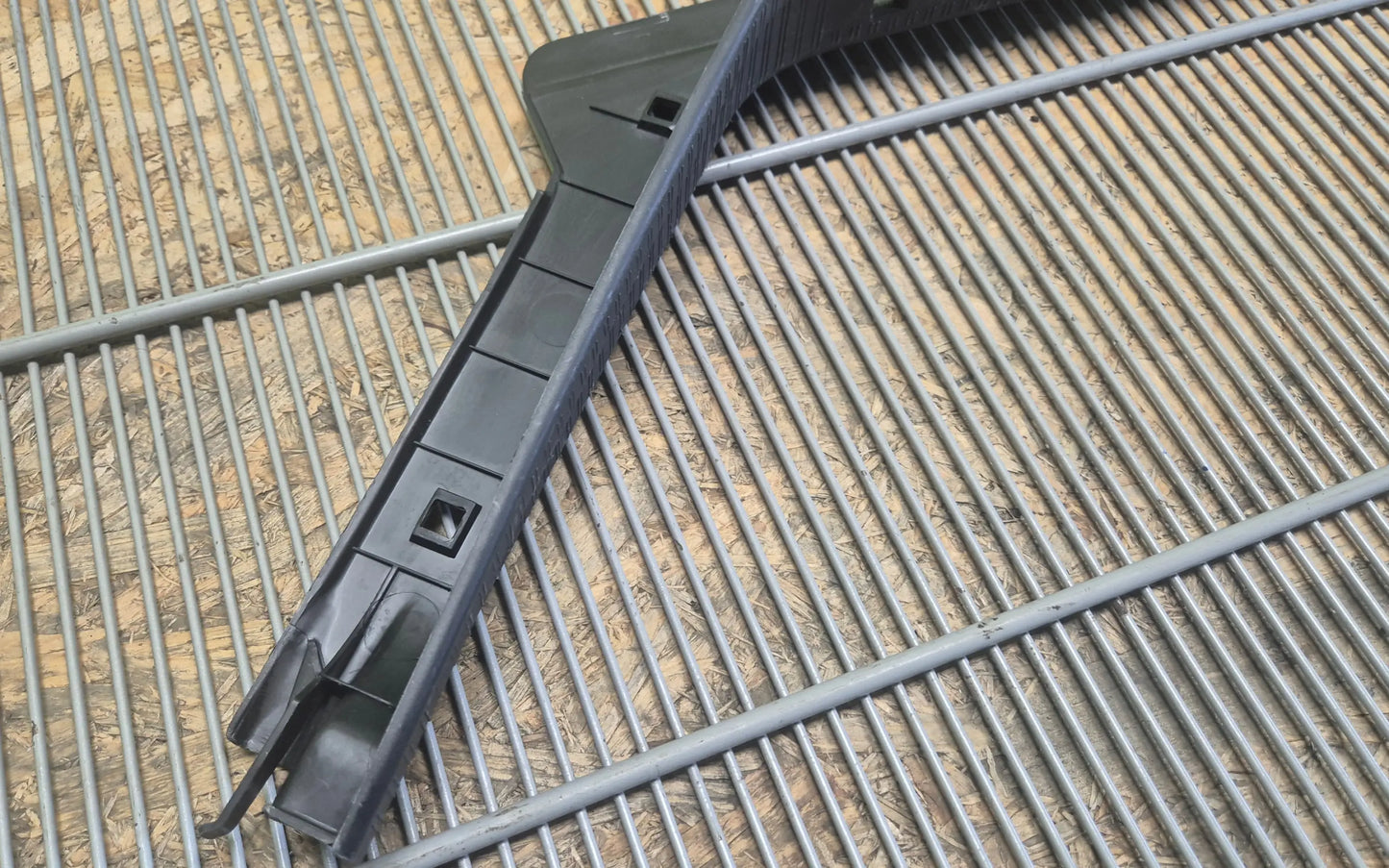 Mercedes-Benz C140 CL Coupe Trunk Lid Rear Hatch Trim Strip Cover - trunk lid