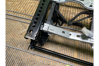 Mercedes-Benz CLS W218 Front passenger seat frame track rail - passenger seat