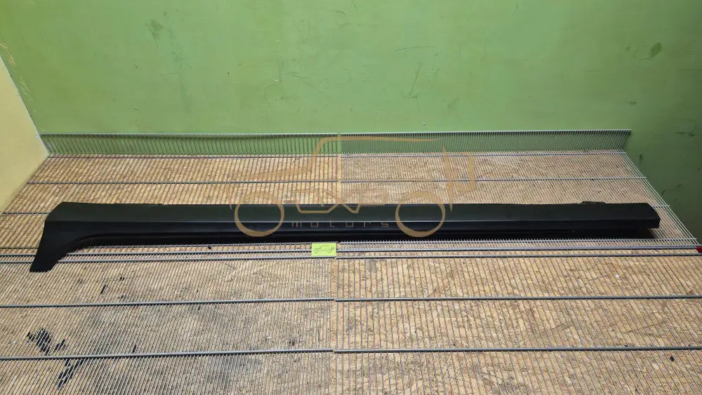 Mercedes-Benz CLS W218 left side skirt - left side skirt