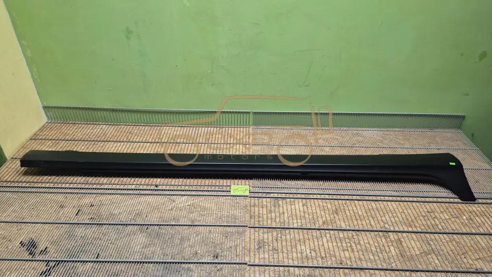 Mercedes-Benz CLS W218 side skirt right - side skirt