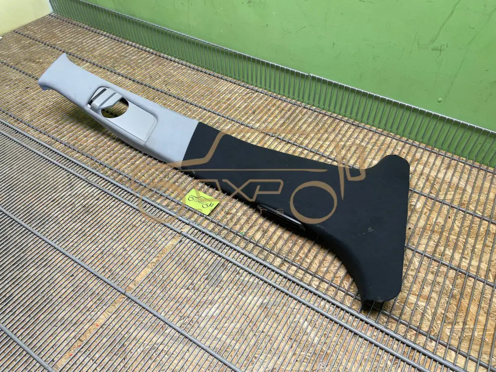 Mercedes-Benz E-Class AMG W211 Right B-Pillar trim - b-pillar trim