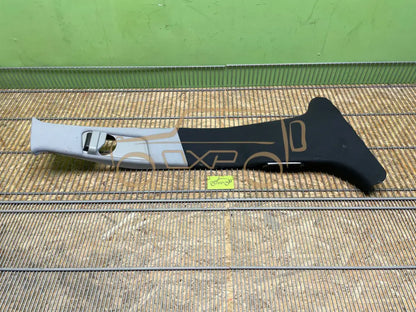 Mercedes-Benz E-Class AMG W211 Right B-Pillar trim - b-pillar trim